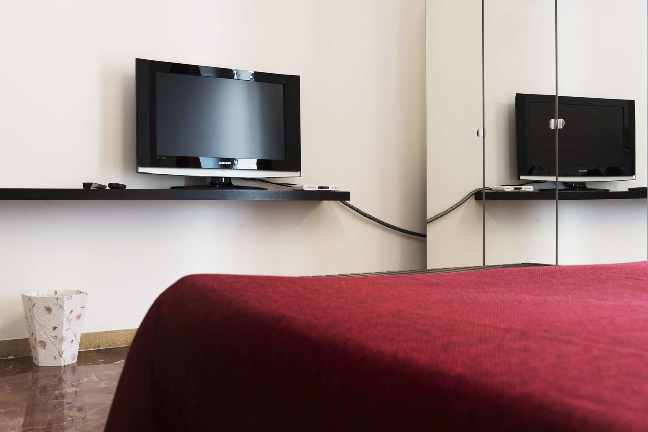 Michelangelo Apartment Civitavecchia Dış mekan fotoğraf