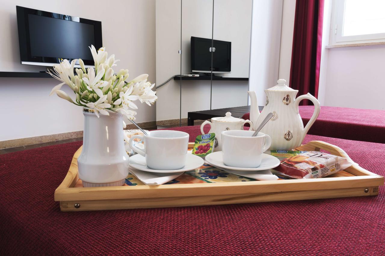 Michelangelo Apartment Civitavecchia Dış mekan fotoğraf
