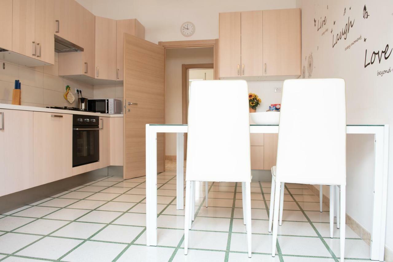 Michelangelo Apartment Civitavecchia Dış mekan fotoğraf